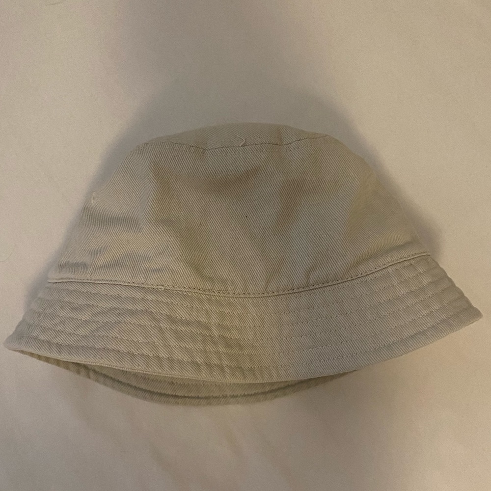 H&M BUCKET HAT
